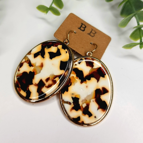 Tortoise Shell Earrings - Picture 1 of 1